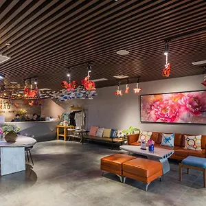 https://the-glomad-danang-hotel.hotelsofhoian.com